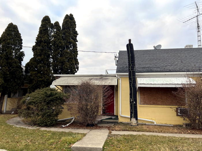 Mel Manor Motel (Welcome Inn) - Dec 11 2022 Photo (newer photo)